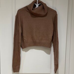 H&M Cropped - Cozy Brown Turtleneck Sweater